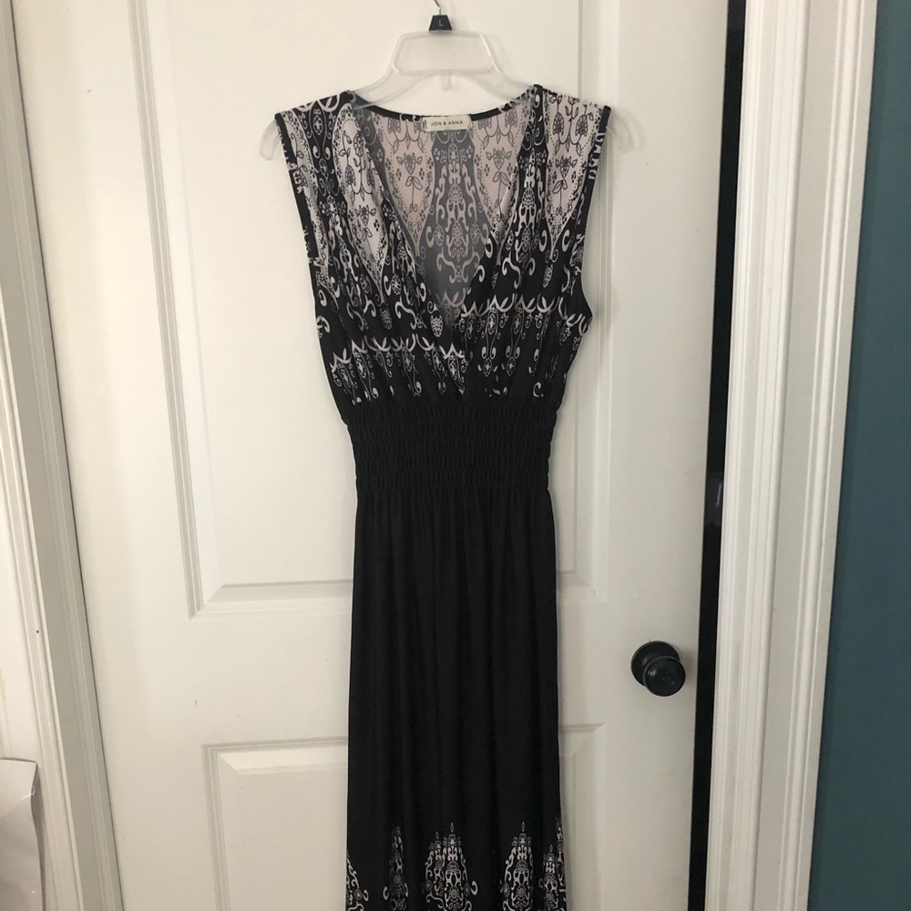 Sleeveless Maxi Dress